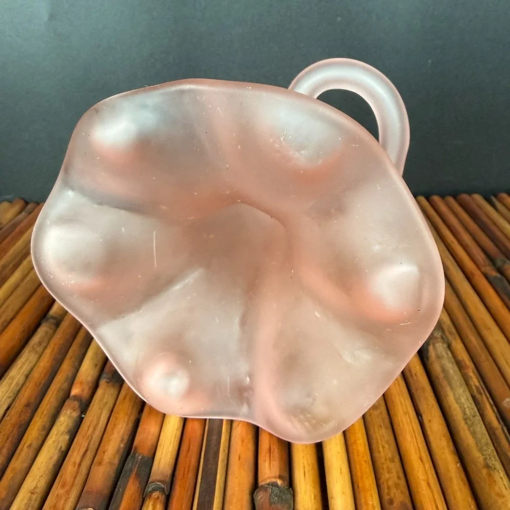 Vintage Vase Pink Art  Satin Glass Ruffle Vase Loop Base Studio 6in Beauty! 2000